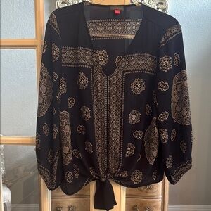 Ladies BoHo Vince Camuto Top L